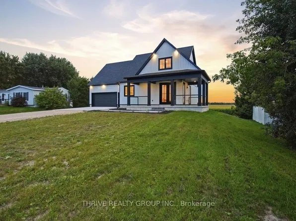 9887 Eric St, Lambton Shores, ON N0M 2N0