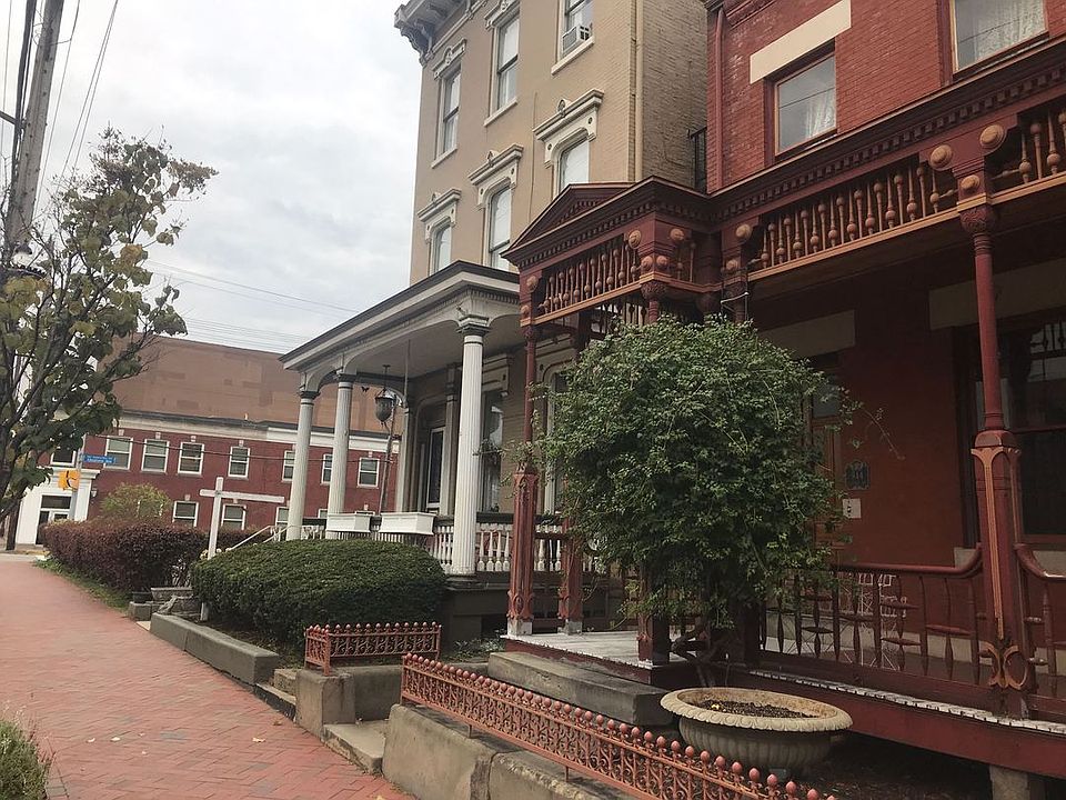 2nd image of 946 Western Ave