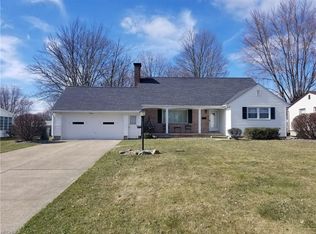2512 Frostwood Dr, Austintown, OH