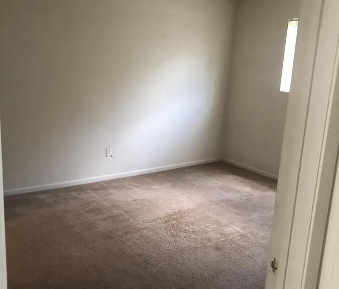 1750 N Pine St #4 — Photo 3