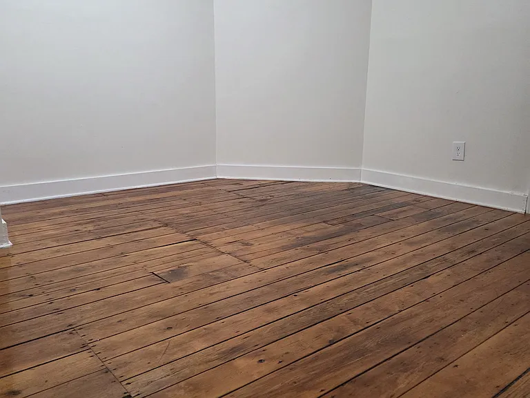 60 Vinton St #3 — Photo 14
