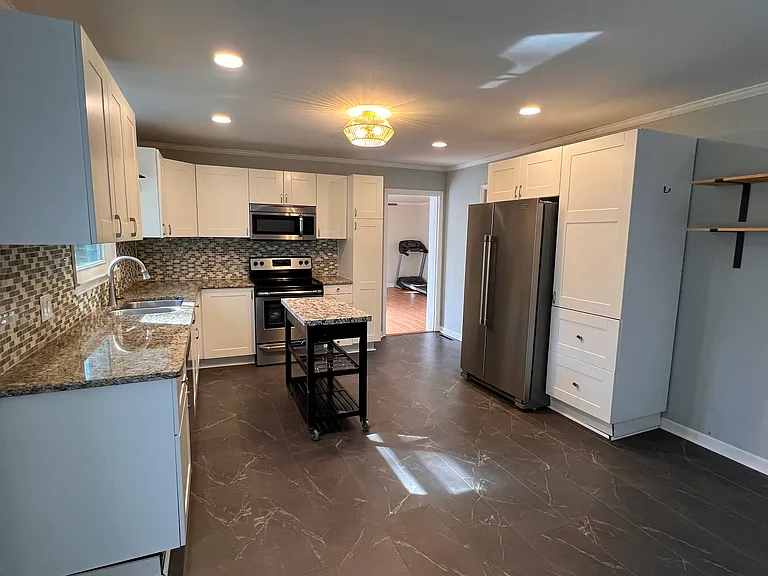 411 New Perry Rd — Photo 5