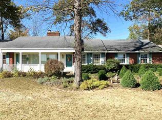 5700 E Woodside Rd, Albany, IN 47320