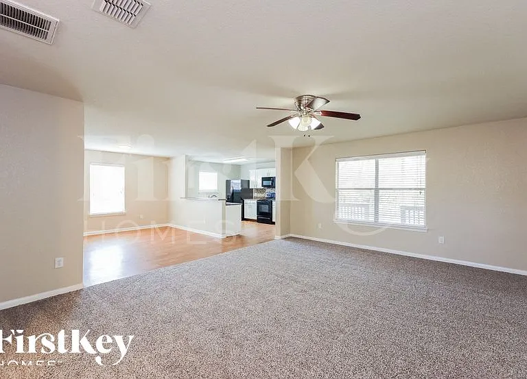 5831 Forest Cyn — Photo 3