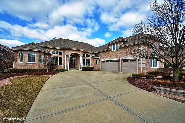 1st image of 10916 White Deer Cir