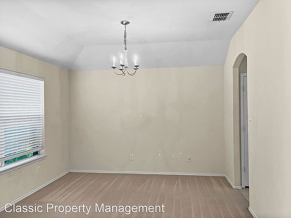 4th image of 220 Wenrick Dr #L/o
