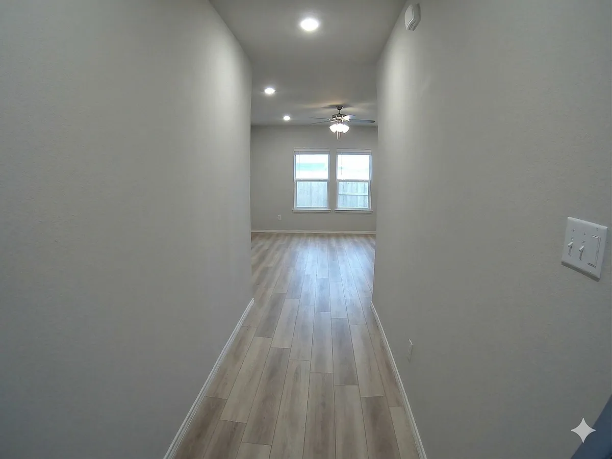 Building Photo - 8606 Brahma Plains Rd