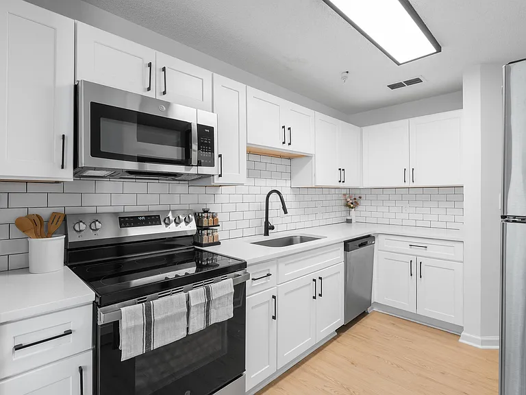 Avana Lexington — Photo 31