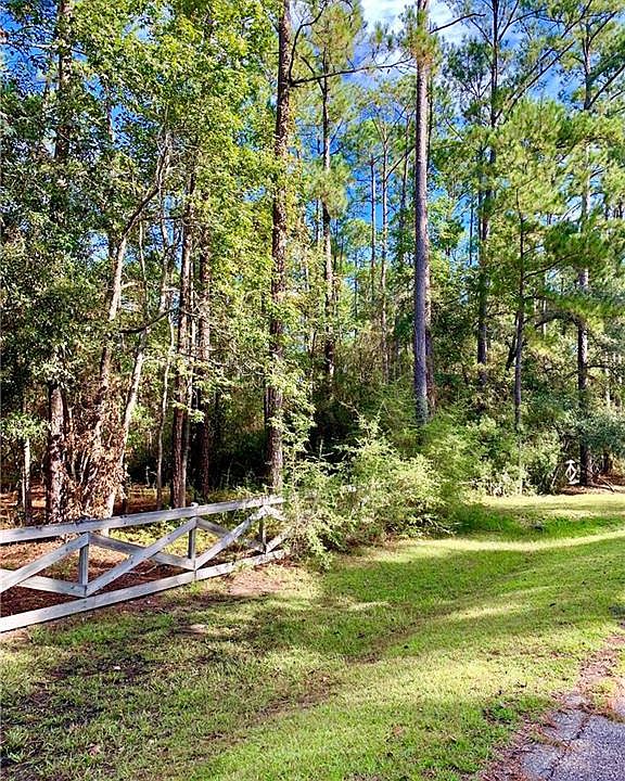 1st image of Pine Bay Ln