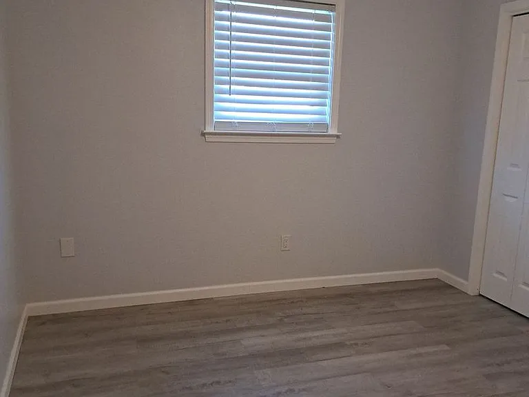 4828 Grimes St #2 — Photo 33