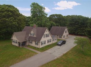 135 Explorer Dr, Saunderstown, RI 02874