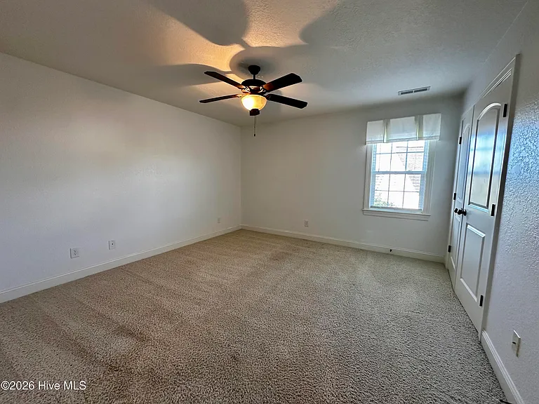 1855 Cambria Dr #B — Photo 16