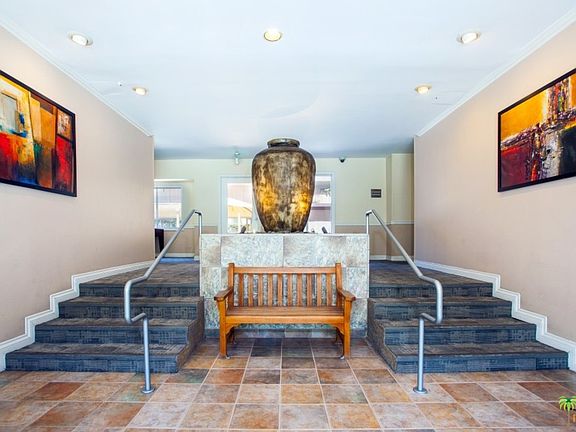 2nd image of 1121 N Olive Dr APT 210