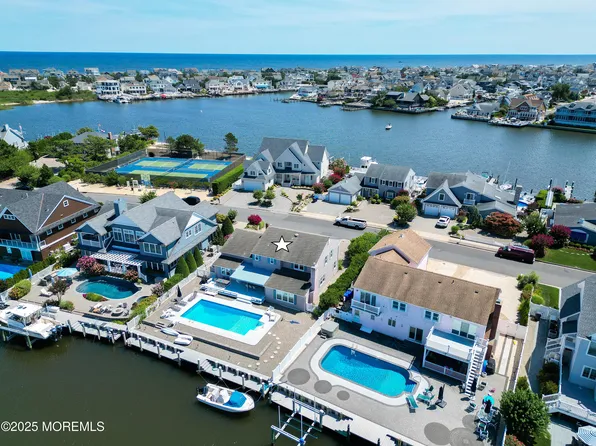 161 Squan Beach Drive, Mantoloking, NJ 08738