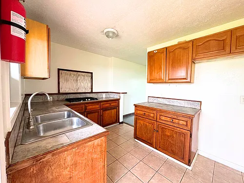 2057 Kinoole St #4 Photo 1