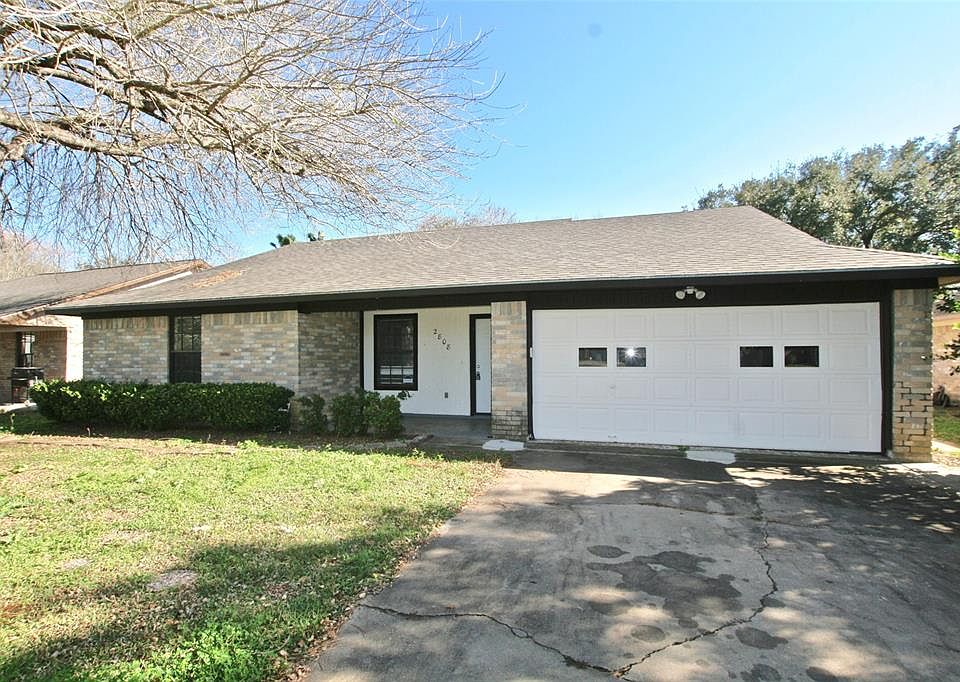 1st image of 2808 Golden Ave