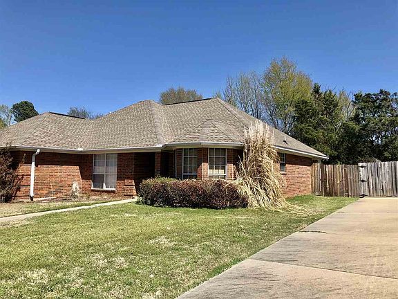 2nd image of 427 Meadowridge Cir
