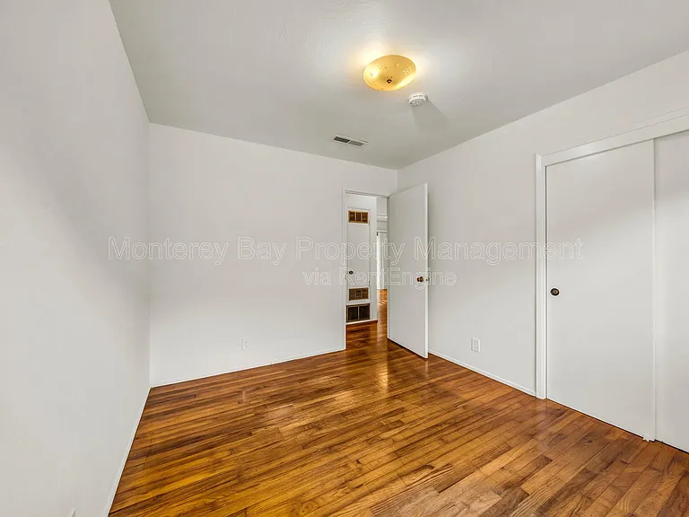 2100 David Ave — Photo 14
