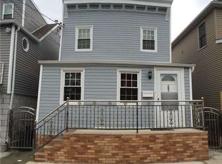 103-00 E 6th Rd, Broad Channel, NY 11693