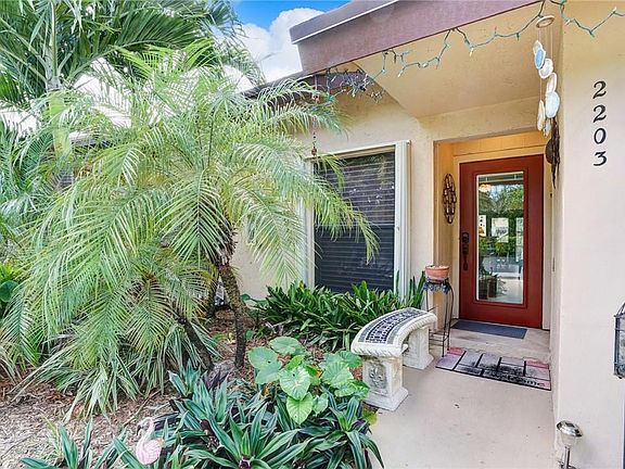 5th image of 3054 S Oakland Forest Drive #2203