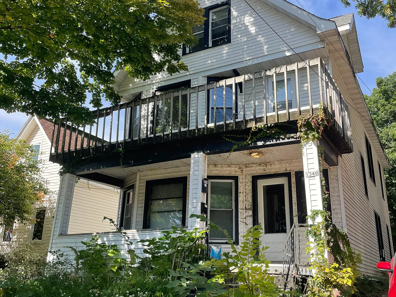 4 bed, 1243 sqft, $1,695 — Photo 1