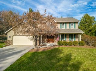 1908 Pine Bluff Dr, Sheboygan, WI 53083