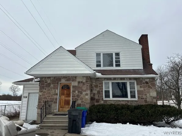 420 McKinley Ave, Niagara Falls, NY 14305
