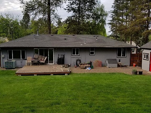 3rd image of 19662 SW Wright St