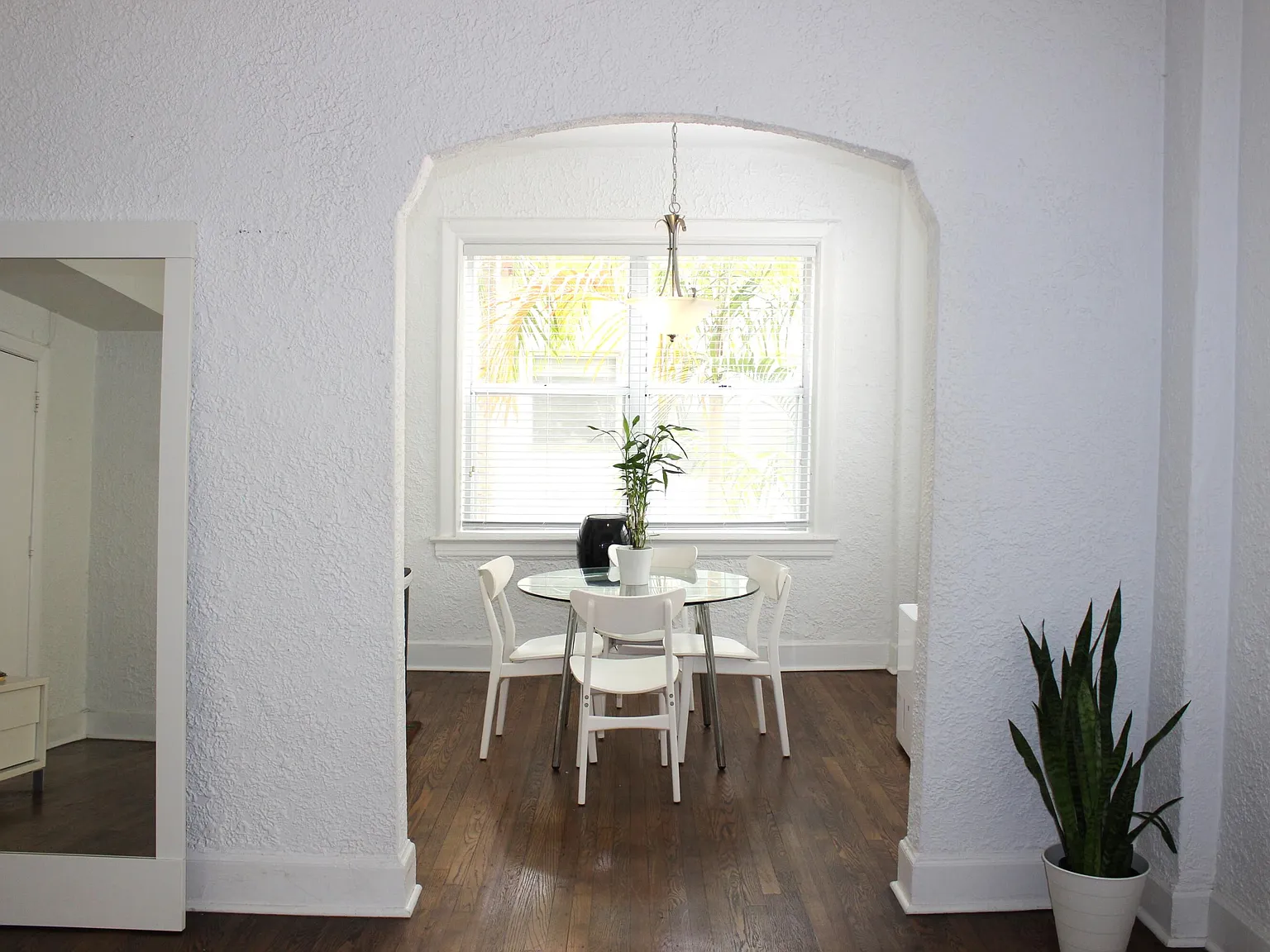 1 bed, 1.0 bath, 656 sqft, $2,300 — Photo 4