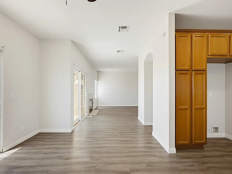 811 N Turner Ave #10 — Photo 7