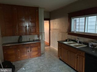 1004 Chestnut St, Kulpmont, PA 17834