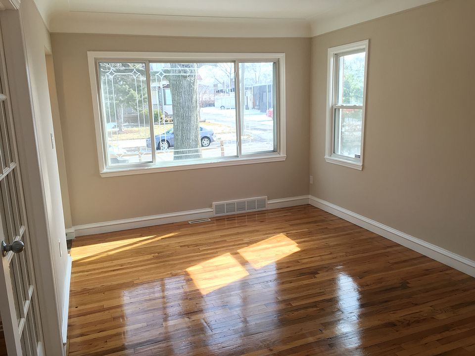 1st image of 23031 Forest Ave