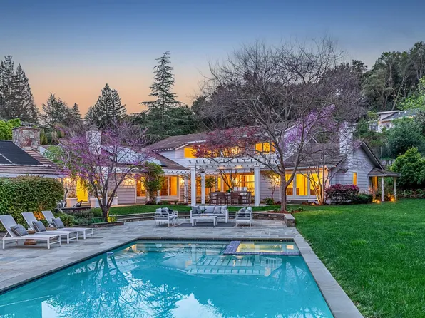 25600 Willow Pond Ln, Los Altos Hills, CA 94022