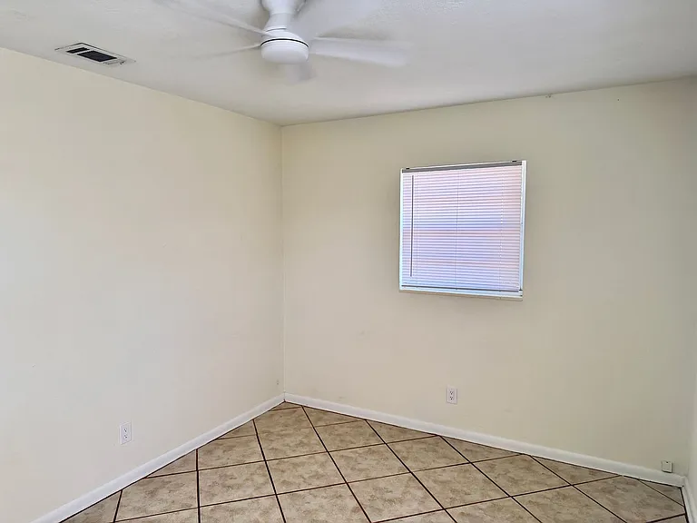 4009 W Wyoming Ave — Photo 22