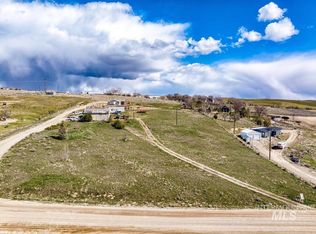 590 Pearl Rd, Caldwell, ID 83607