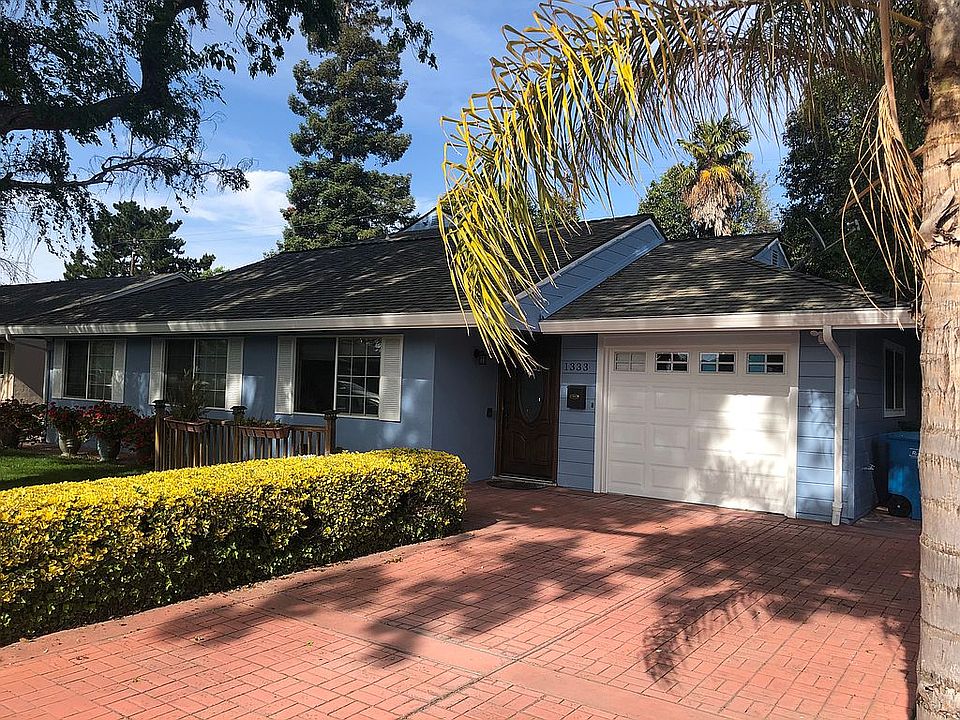 2nd image of 1333 Las Palmas Dr