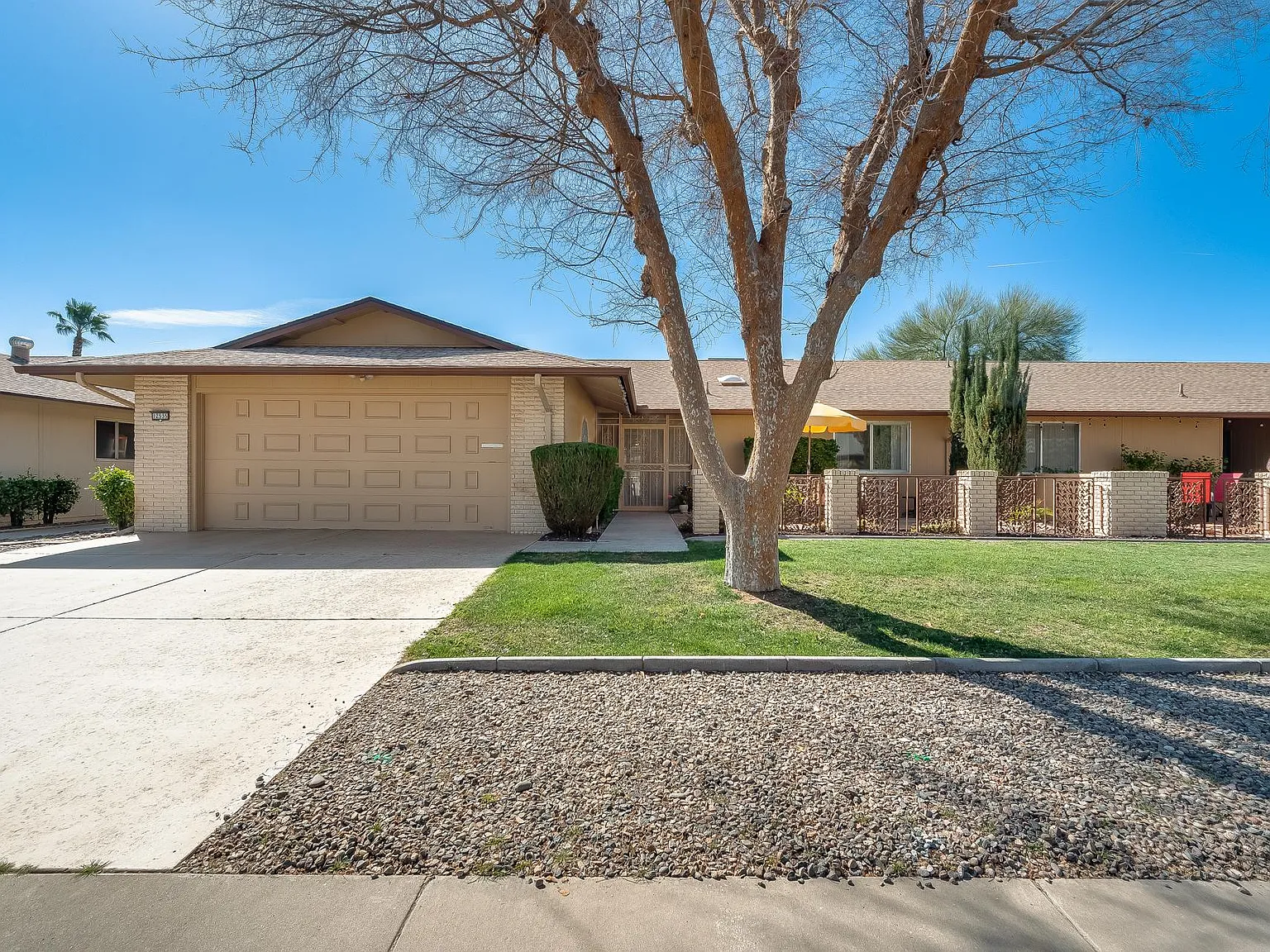12535 W Seneca Dr — Photo 2