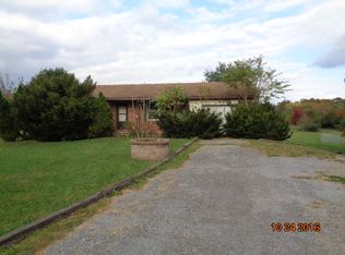 337 Lockhouse Rd, Falling Waters, WV 25419