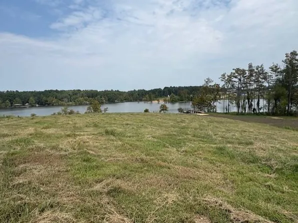 18 Mo Po Ln, Florien, LA 71429