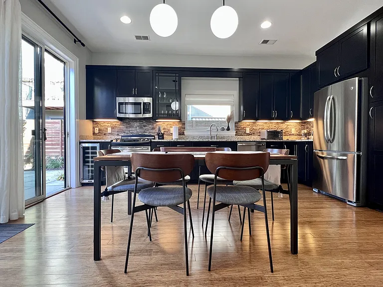 130 Home St — Photo 10