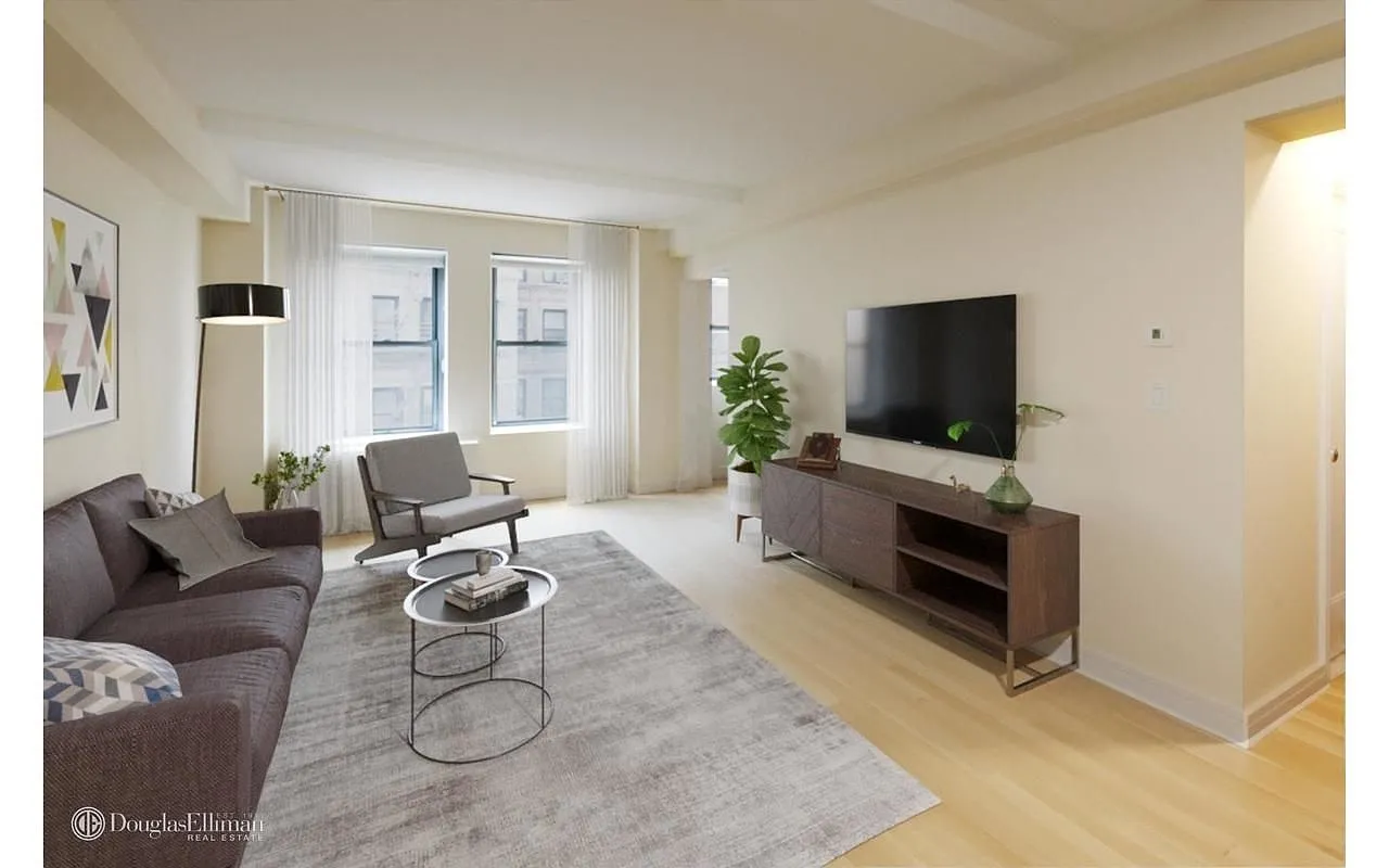 230 Riverside Dr APT 4K photo 1