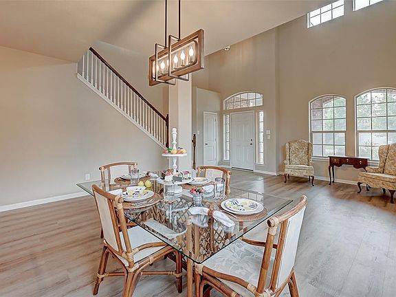 3rd image of 18810 Cove Mill Lane