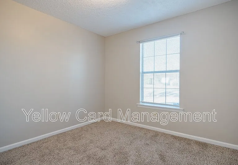 82 Crosby Dr — Photo 23