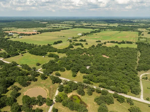 957 County Road 1886, Sunset, TX 76270