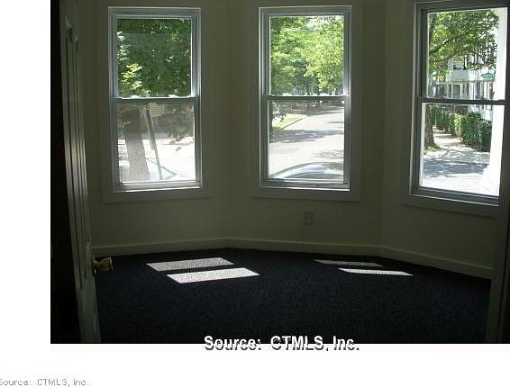 3rd image of 683 Winchester Ave