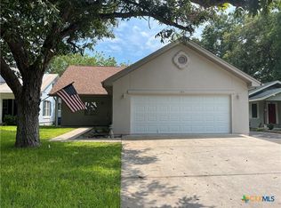 184 E Lincoln St, New Braunfels, TX 78130