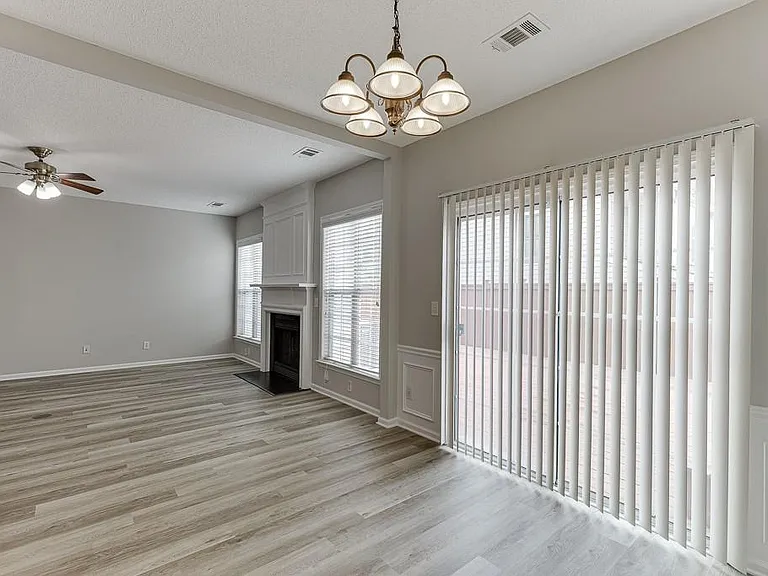 2421 Elkhorn Ter — Photo 13