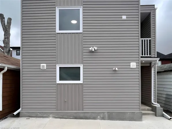 146 Bartlett Ave, Toronto, ON M6H 3G1