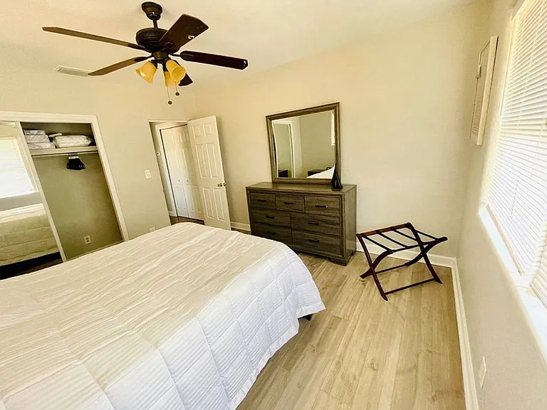 582 Revilo Blvd — Photo 6