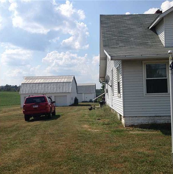 2nd image of 1135 Mount Pleasant Rd